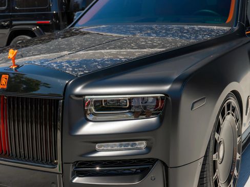 Used 2026 Rolls-Royce Phantom Sedan RWD image 32