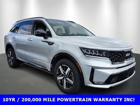 Used 2022 Kia Sorento EX w/ Panoramic Sunroof Package image 5