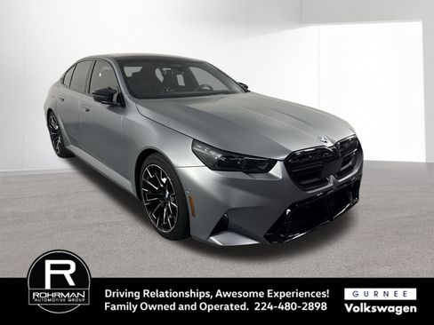 Used 2026 BMW M5 w/ Executive Package AWD/4WD image 3
