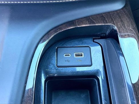 Used 2021 Cadillac Escalade ESV Sport Platinum w/ LPO, ONYX Package image 16