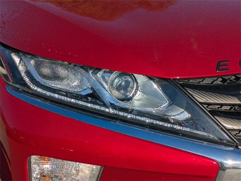 Used 2020 Mitsubishi Eclipse Cross LE image 10