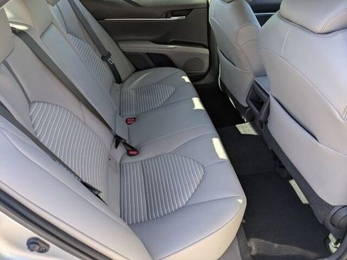 Used 2021 Toyota Camry SE w/ Convenience Package image 31