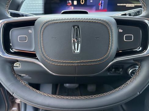 New 2026 Lincoln Navigator Black Label AWD/4WD image 26
