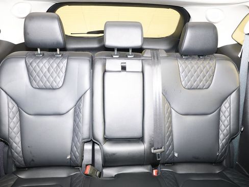 Used 2024 Ford Edge Titanium AWD/4WD image 13