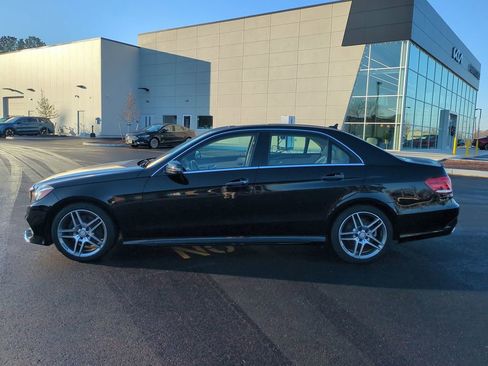 Used 2014 Mercedes-Benz E 350 4MATIC Sedan w/ Premium 1 Package image 7