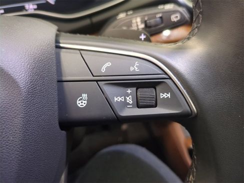 Used 2022 Audi Q5 2.0T Premium Plus image 19