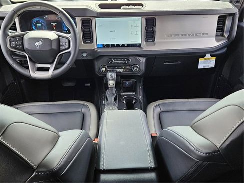 New 2025 Ford Bronco Outer Banks image 15