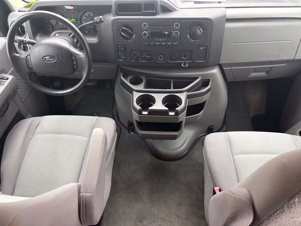 Used 2011 Ford E-350 and Econoline 350 XLT RWD image 36