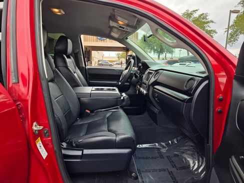 Used 2017 Toyota Tundra SR image 21