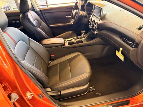 Used 2024 Nissan Sentra SR w/ SR Premium Package FWD image 28