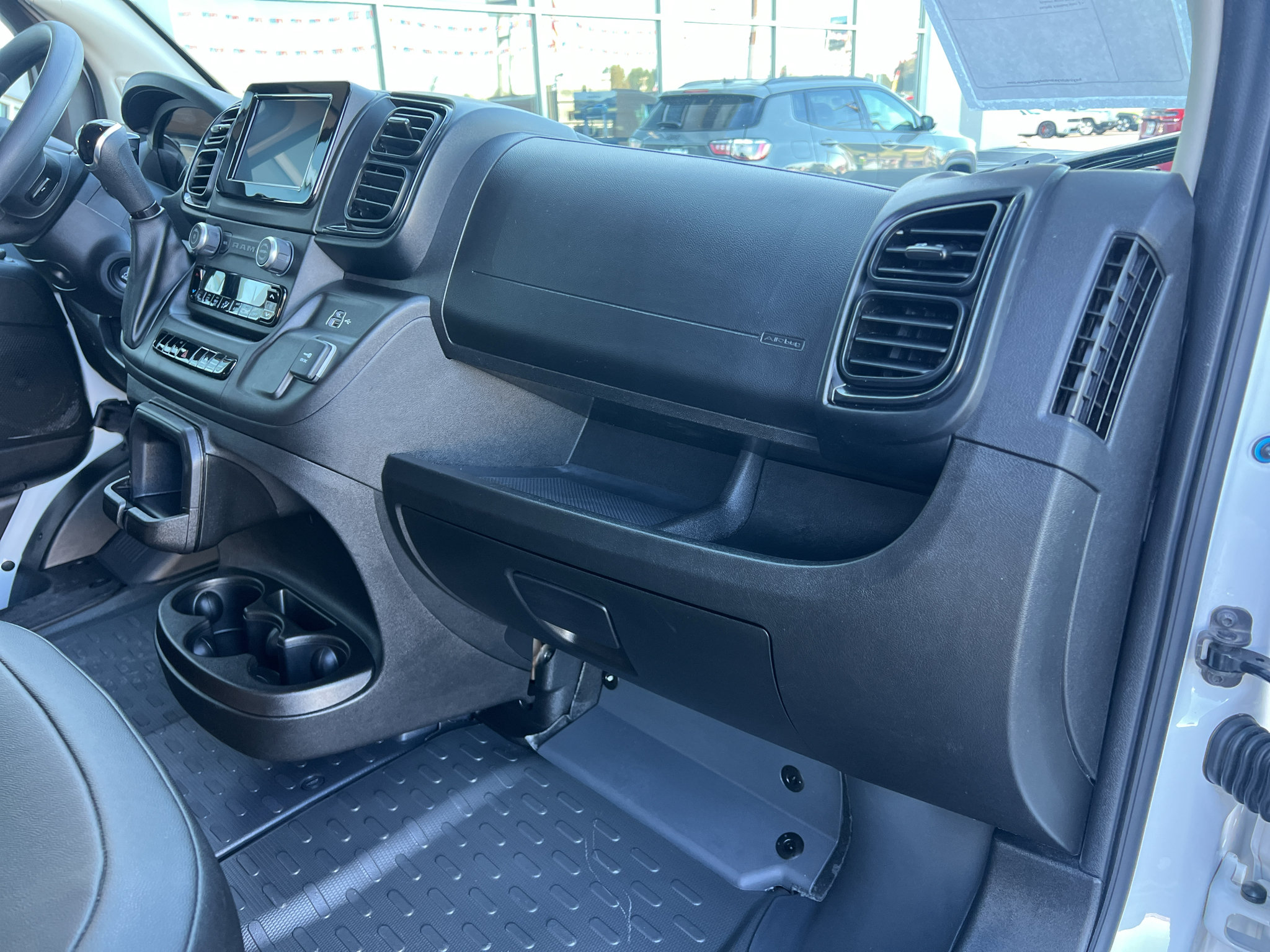 Used 2025 RAM ProMaster 2500 w/ Convenience Group FWD image 23
