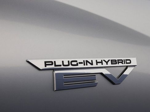 Used 2023 Mitsubishi Outlander SEL image 13