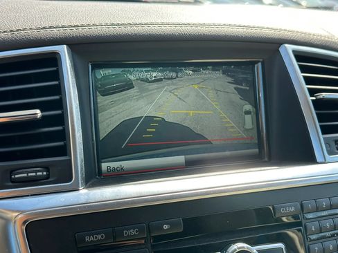 Used 2014 Mercedes-Benz GL 450 4MATIC image 36