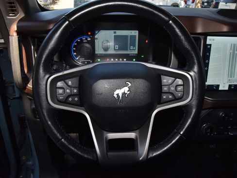 Certified 2023 Ford Bronco Outer Banks w/ Sasquatch Package AWD/4WD image 23