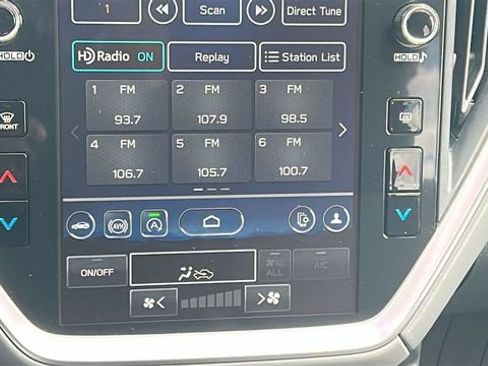 Used 2025 Subaru Crosstrek 2.5i Premium AWD/4WD image 24
