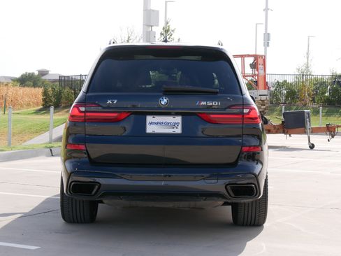 Used 2022 BMW X7 M50i AWD/4WD image 8