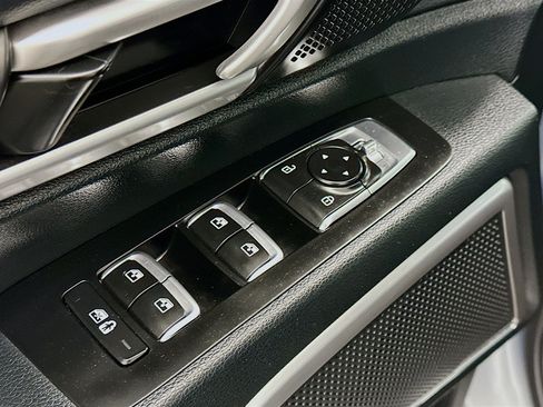 Used 2025 Kia Telluride S image 15