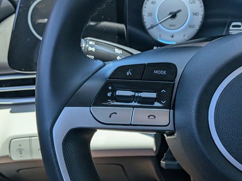 Used 2023 Hyundai Elantra Limited FWD image 23
