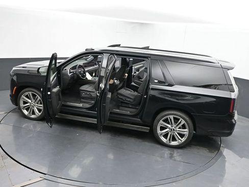 New 2026 Cadillac Escalade ESV Platinum Sport AWD/4WD image 57