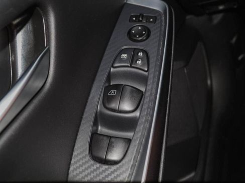 Used 2025 Nissan Sentra SR FWD image 26