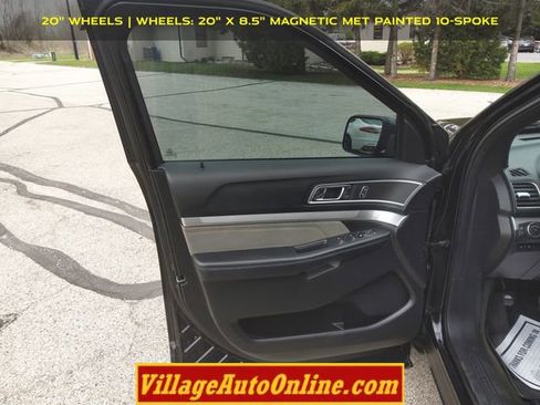 Used 2017 Ford Explorer XLT w/ XLT Technology Feature Bundle AWD/4WD image 13