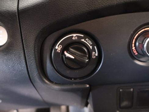 Used 2022 Nissan Frontier S w/ Technology Package AWD/4WD image 7