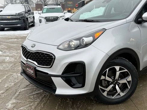 Used 2020 Kia Sportage LX image 19