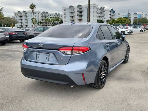 Used 2025 Toyota Corolla LE image 4