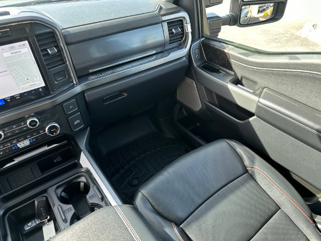 Used 2023 Ford F250 Lariat w/ Sport Appearance Package AWD/4WD image 25