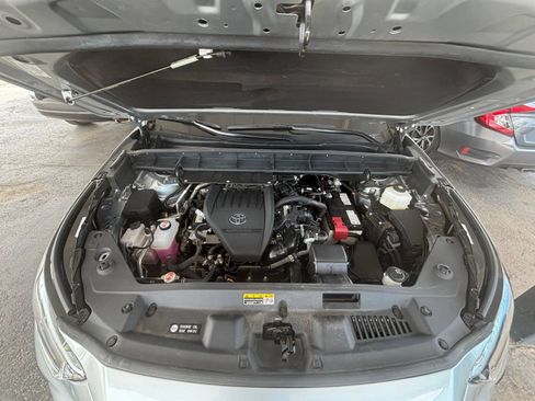 Used 2025 Toyota Highlander XSE AWD/4WD image 35