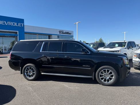 Used 2018 GMC Yukon XL Denali w/ Open Road Package AWD/4WD image 2