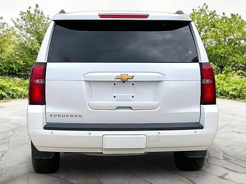 Used 2016 Chevrolet Suburban LT AWD/4WD image 5