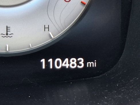 Used 2022 Hyundai Santa Fe Calligraphy image 22