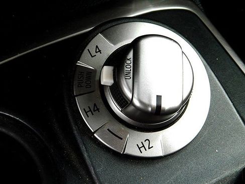 Used 2016 Toyota 4Runner SR5 image 18