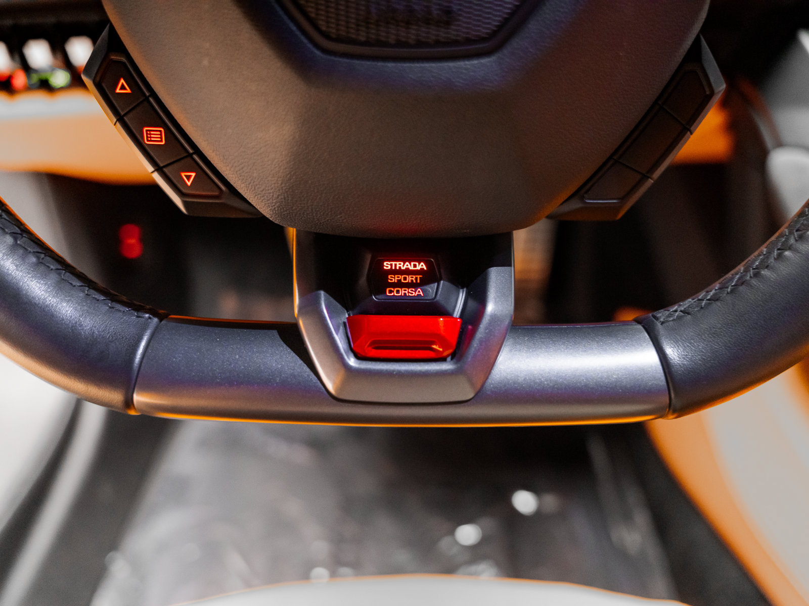 Used 2018 Lamborghini Huracan LP 580-2 RWD image 51