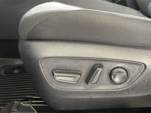 Used 2025 Toyota RAV4 XLE image 14