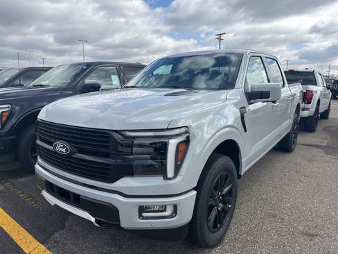 New 2026 Ford F150 Platinum w/ Equipment Group 702A High AWD/4WD image 2