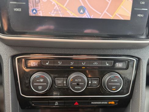 Used 2022 Volkswagen Atlas Cross Sport SEL image 29