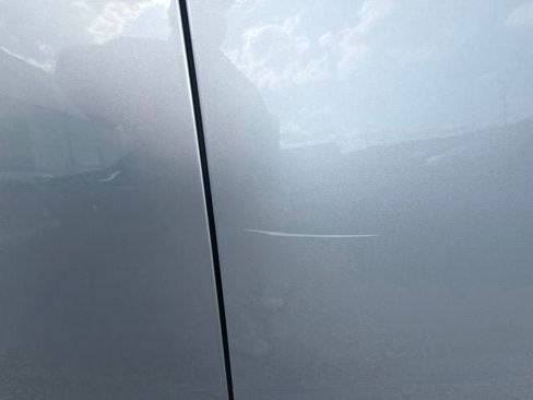 Used 2019 RAM 1500 Classic SLT AWD/4WD image 23