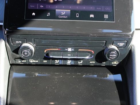 New 2025 Jeep Grand Cherokee Laredo image 20