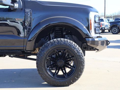 New 2025 Ford F250 Lariat w/ Lariat Ultimate Package AWD/4WD image 14