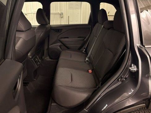 Used 2025 Subaru Forester Premium AWD/4WD image 9