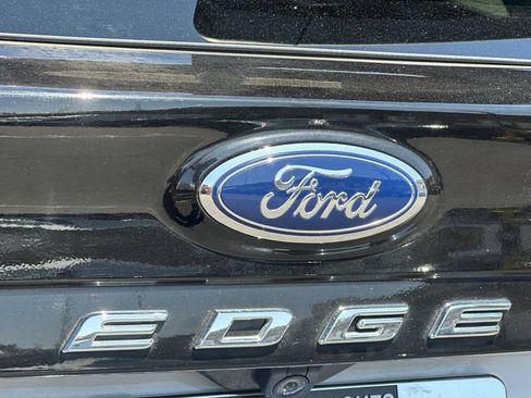 Certified 2023 Ford Edge SEL w/ Convenience Package AWD/4WD image 30