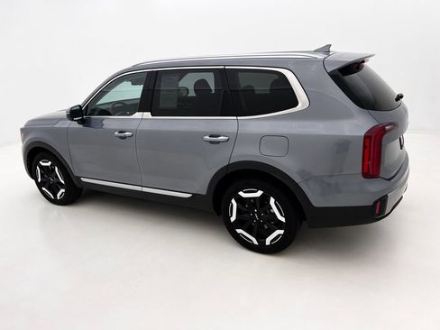 Used 2025 Kia Telluride S AWD/4WD image 10