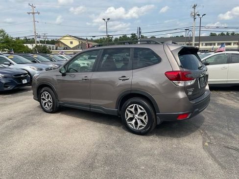 Certified 2023 Subaru Forester Premium AWD/4WD image 5
