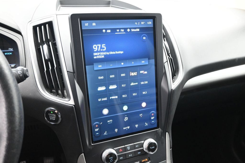 Used 2024 Ford Edge SEL AWD/4WD image 13