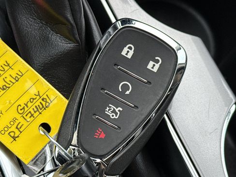 Used 2024 Chevrolet Malibu LT image 35