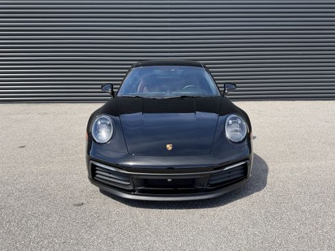 Certified 2021 Porsche 911 Carrera image 6