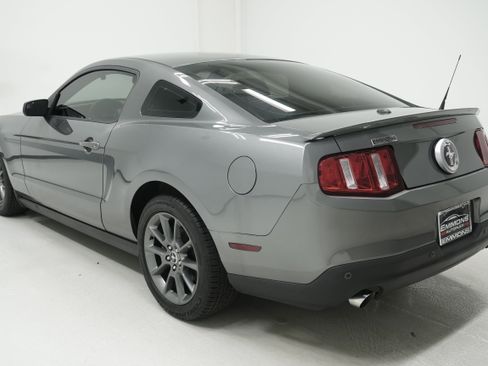 Used 2012 Ford Mustang Premium RWD image 6