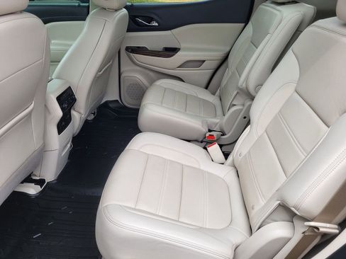 Used 2020 GMC Acadia Denali w/ Denali Ultimate Package AWD/4WD image 24